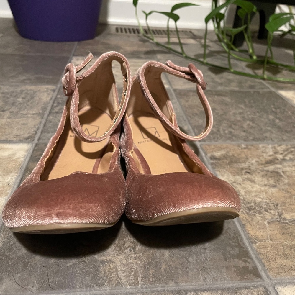 Ballet flats with ankle straps - Picture 2 of 6